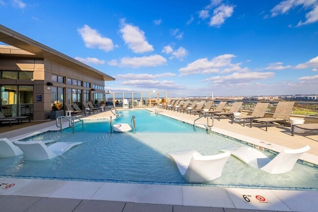 Rooftop Pool Deck