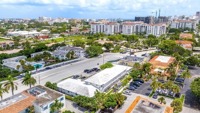 Photo - 330 W Camino Real