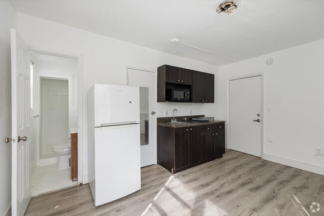 Studio Example on 1st Floor - 420 78th St