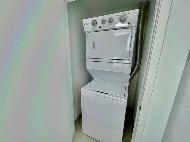 Photo - 190 NW 27th St Unit A4