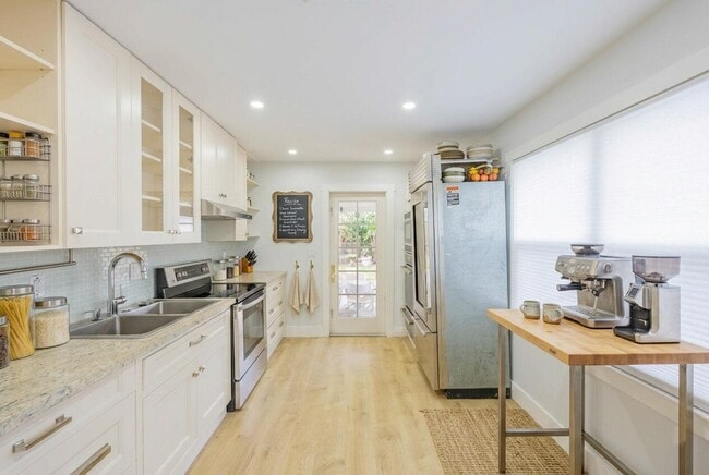 Photo - 730 Winters St