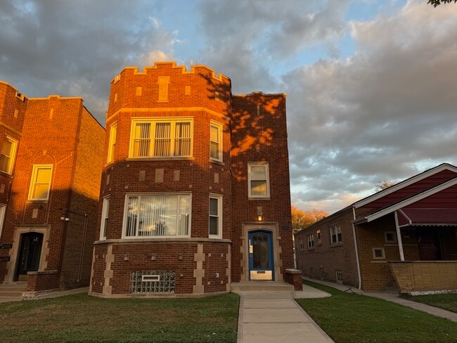 Building Photo - 7749 S Indiana Ave