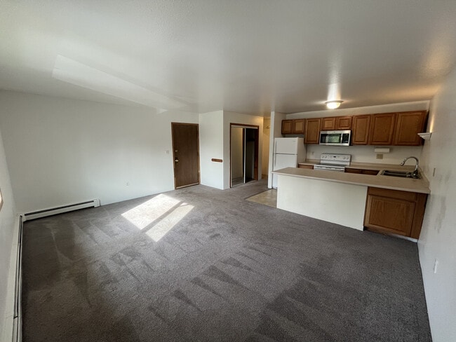 Photo - 615 Ginko Rd Unit Apartment 3