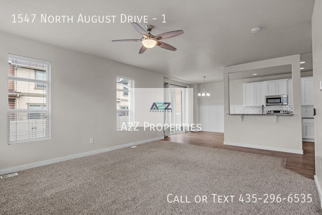 Photo - 1547 N August Dr