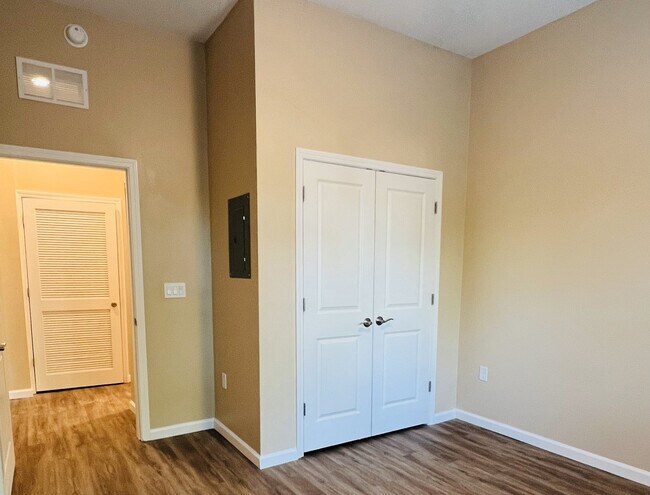 Photo - 2131 Jackson Bluff Rd Unidad #2131