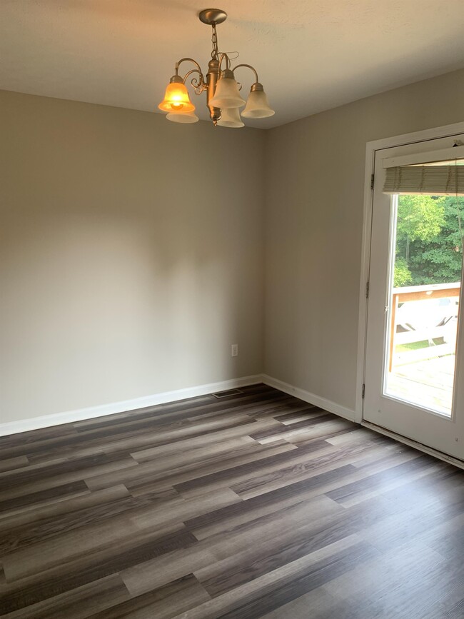 Photo - 307 Ivy Pointe Dr