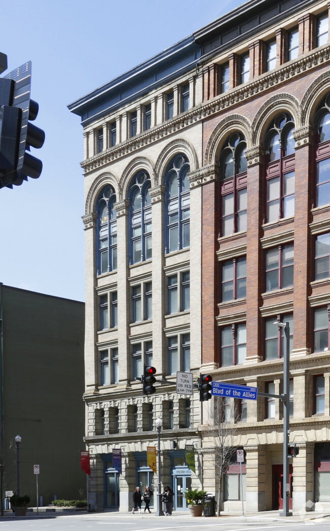 Photo - Pioneer Hall