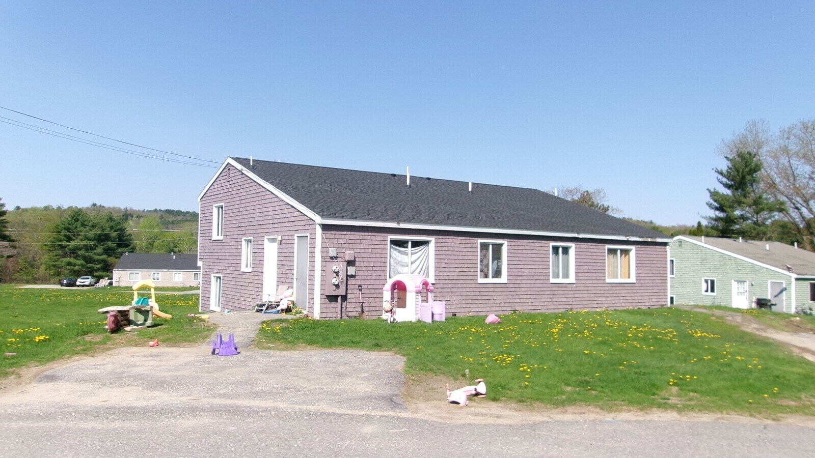 Photo - Meadowbrook Apartments