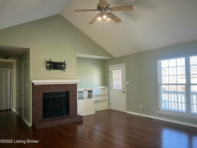 Photo - 154 Woodfield Cir