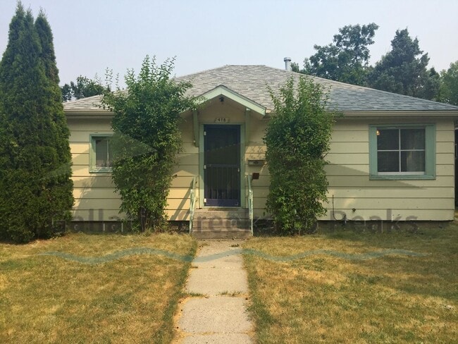 2BD/1BA Rustic Home Near Campus - 2BD/1BA Rustic Home Near Campus