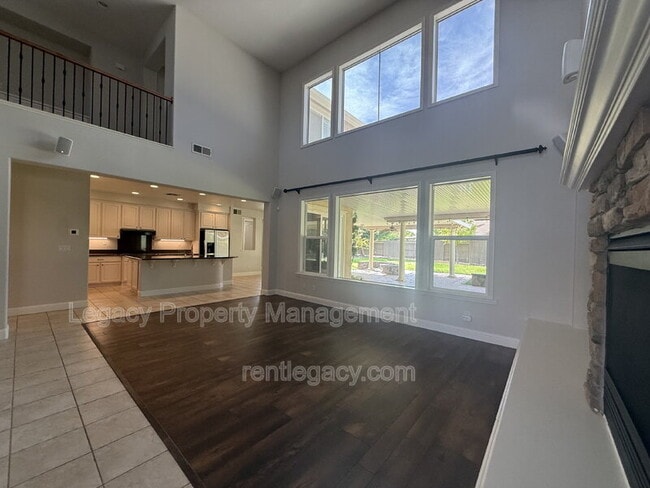 8843 Latigo Ct