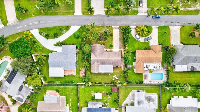 Photo - 1036 Coral Dr