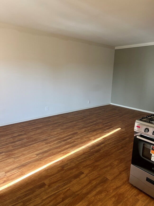 Studio - Villa Serena Apartments