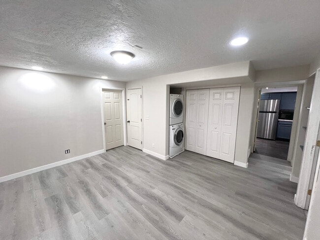 Photo - 6291 Liza Ln