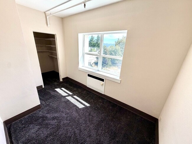 Photo - 3959 Sheridan Ave Unit 3959 Sheridan Ave Apt 313
