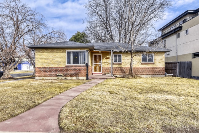 Building Photo - 2160 Osceola St