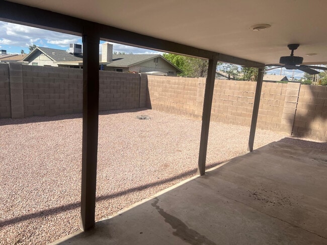 Photo - 5406 S Hazelton Ln