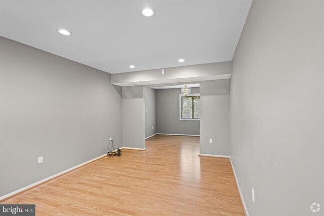 Building Photo - 12686 Castile Ct Rental