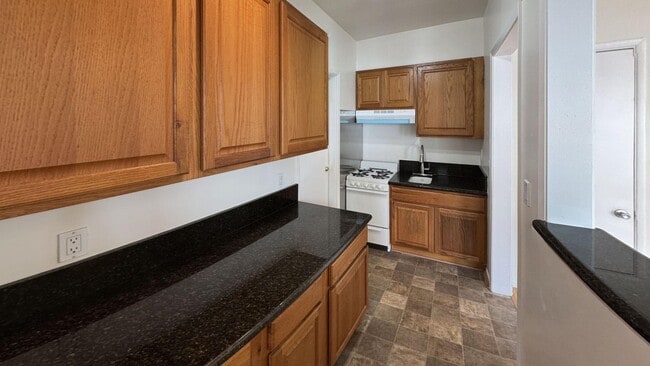 Photo - 130 W Channel Rd Unit 10