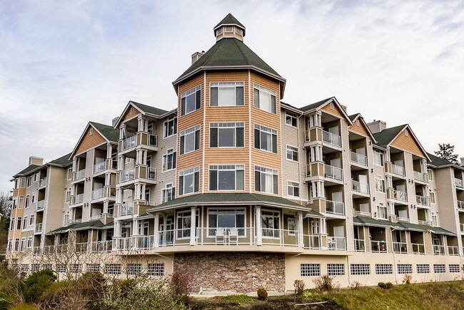 Building Photo - Pinnacle on Lake Washington Rental