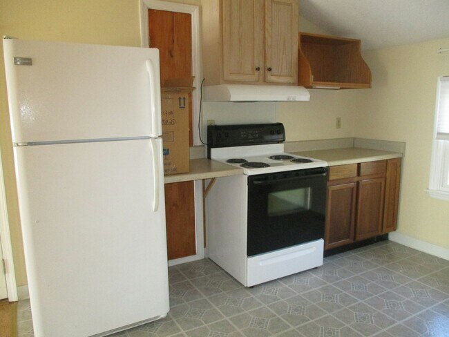 100 Johnson Ave Unit 1