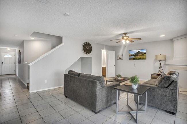 Photo - 7900 Bramble Bush Dr