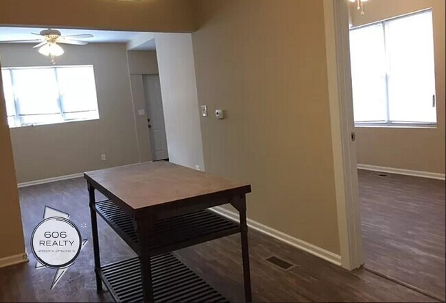 Photo - 2445 N Clybourn Ave Unidad 1F