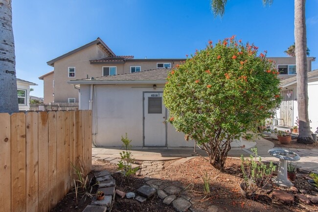 Building Photo - 4518-4522 52nd Street Unit 4518 1/2 52nd Street