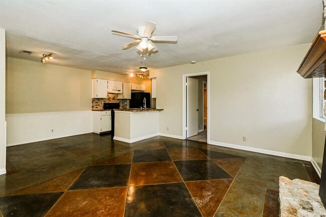 Photo - 9903 Hundred Oaks Cir