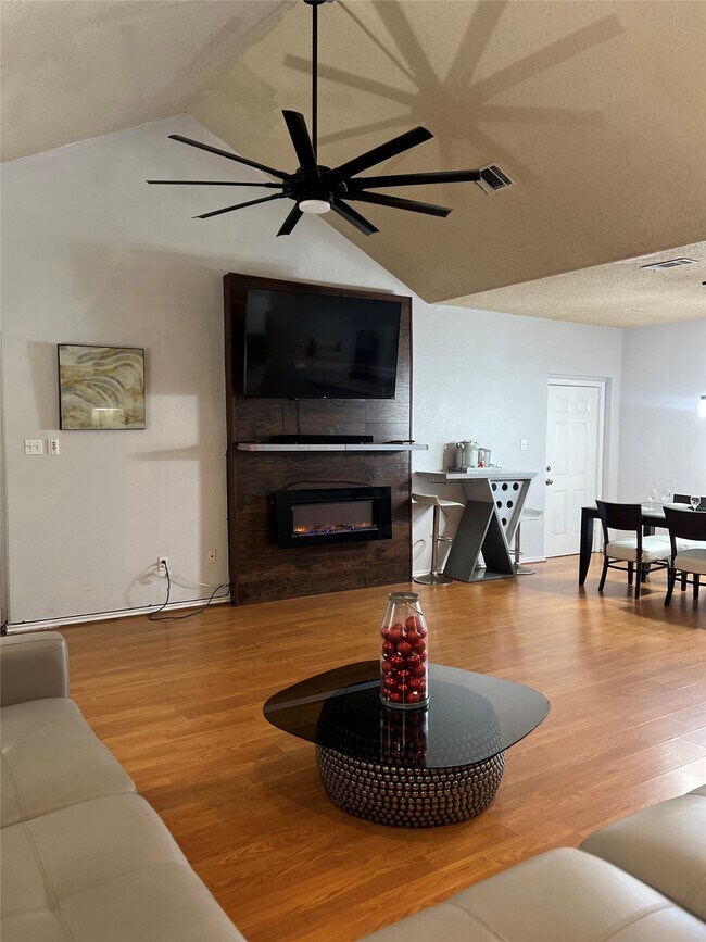 Photo - 13117 Vickery St Unit 2