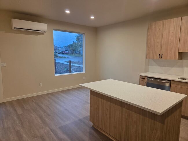 Photo - 111 Section St