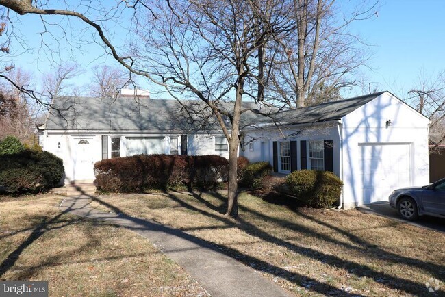 Building Photo - 4325 Maple Ave Rental