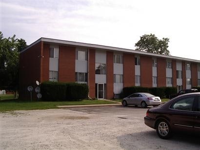 Knox Crest Apartments - Knox Crest Apartments