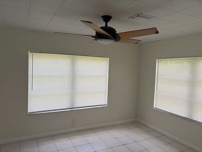Photo - 2320 Sunrise Dr