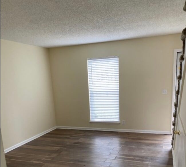Photo - 1511 10th Ave N