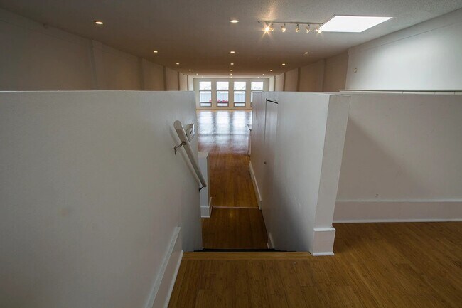 Photo - 9421 Joseph Campau St Unidad 9421-2