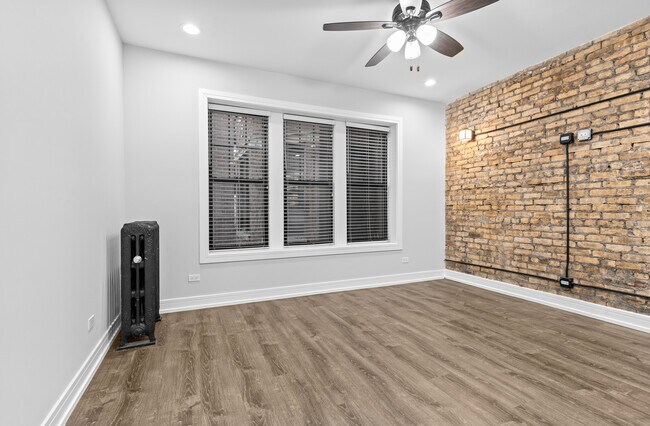 Photo - 6111 N Winthrop Ave Unidad 1