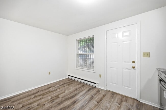 21 N 13th St