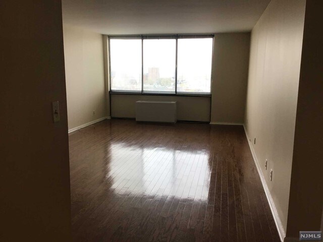 Photo - 770 Anderson Ave Unidad 14B