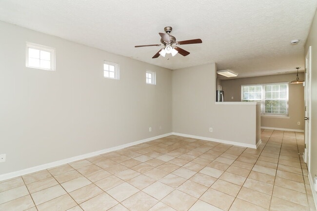 Photo - 235 Osmanthus Way