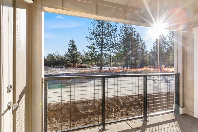 Building Photo - Oxbow Flats 2 bedroom Apartment- $500 off first 3 month's rent! Unit 103, Building A