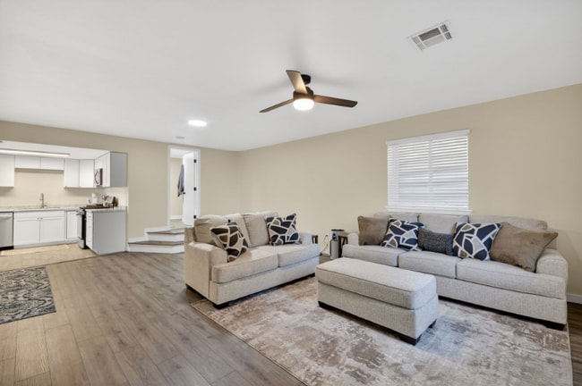 Photo - 407 Corona Ave Unidad C