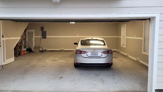 Photo - 229 Tecumseh Ln