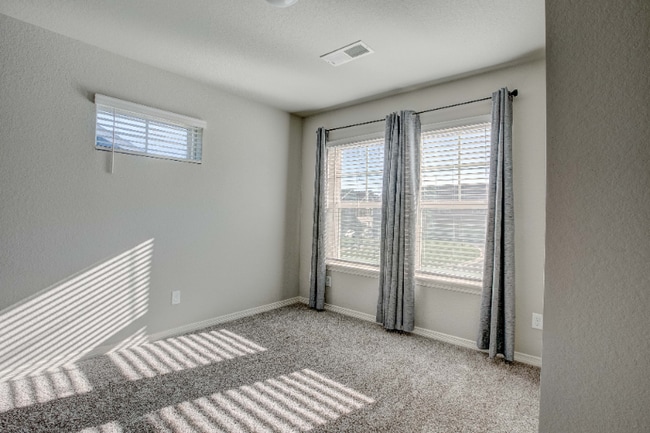 Photo - 884 Winding Brk Dr