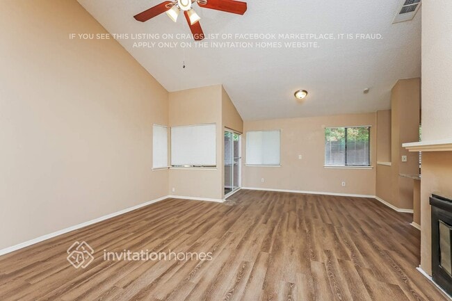 Photo - 3216 Cliffview Dr