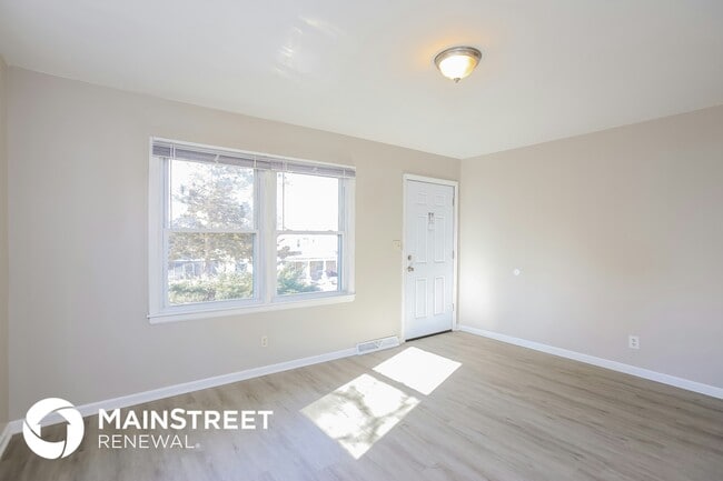 Photo - 8215 Highland Ave