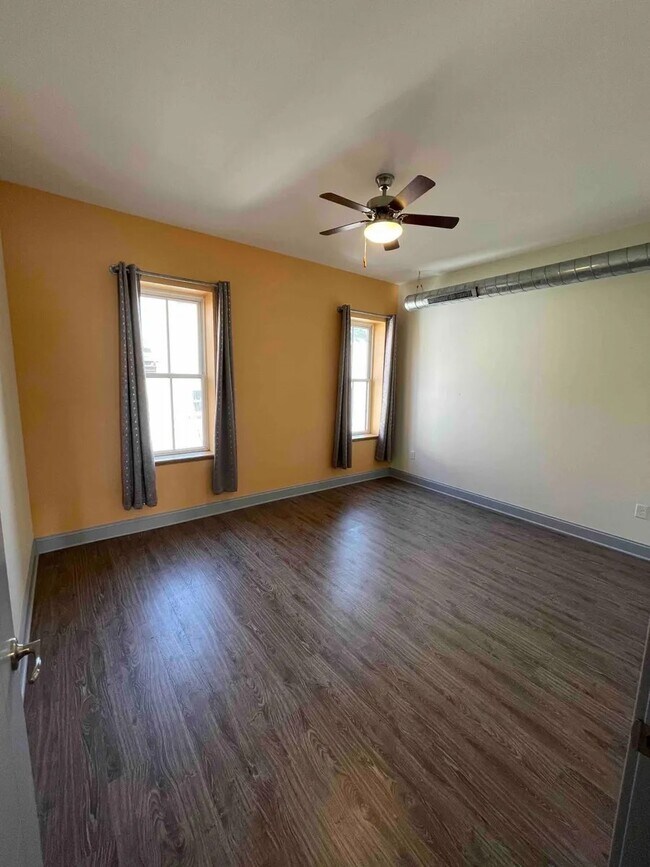 Photo - 114 2nd St Unit #103