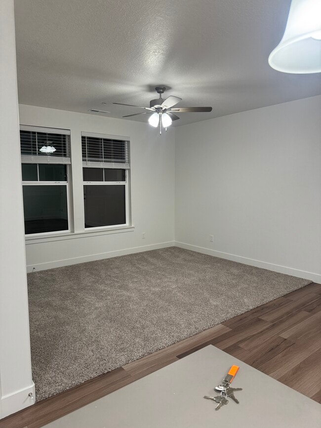 Photo - 874 N Hemsworth Way Unit R203