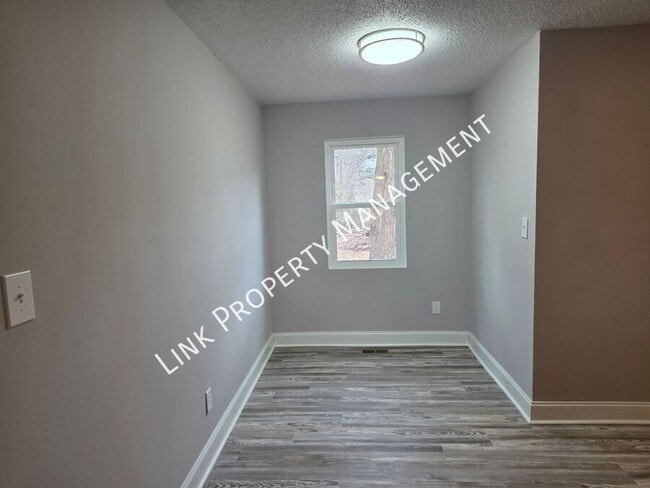 Photo - 6108 Ramsey Rd