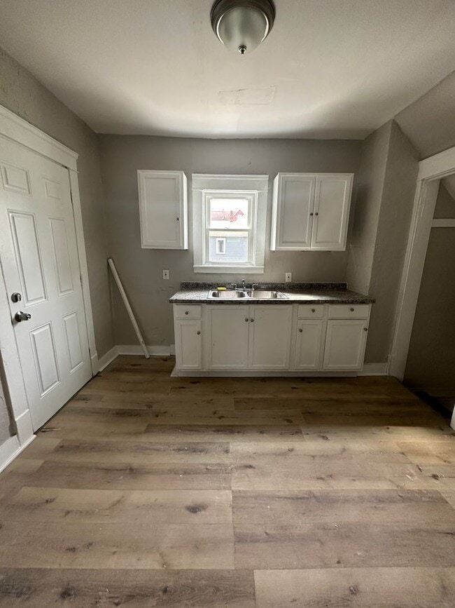 Photo - 2bd Single Cash Pay